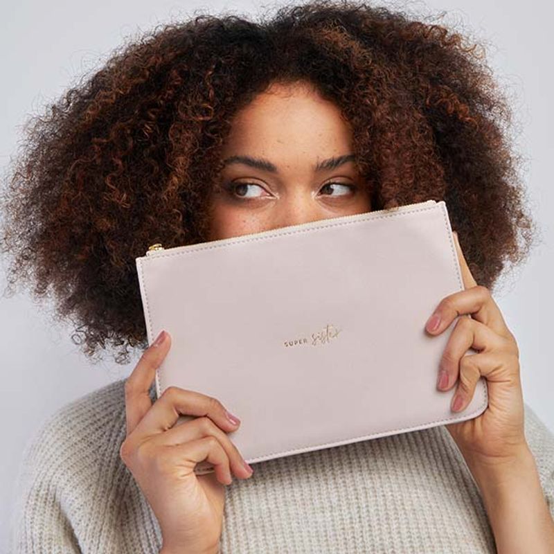 Clutch veske SUPER SISTER pastell lilla Katie Loxton