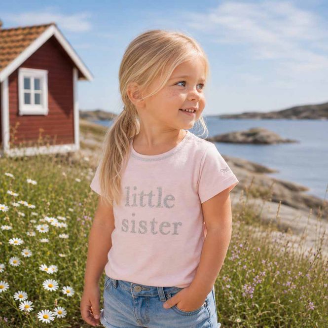 Hovedbilde T-skjorte LITTLE SISTER lys rosa Livly 