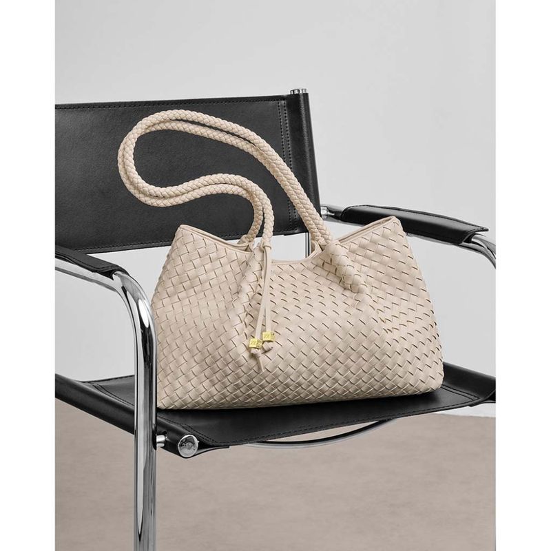 Liten Skulderveske NOVA oyster beige Katie Loxton 